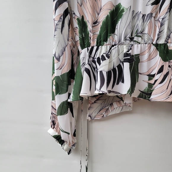 Milly Kia Silk Blouse Size 10 Green White Pink 100% Wrap Peplum Floral Top - Picture 14 of 16